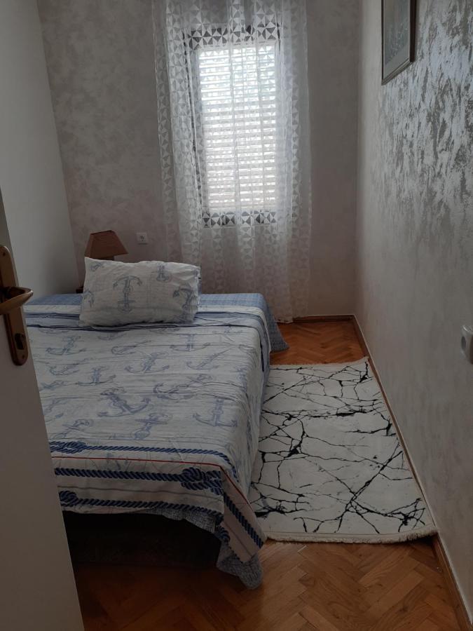 Guest House Cvoro تْشيرسيك نوفي الغرفة الصورة