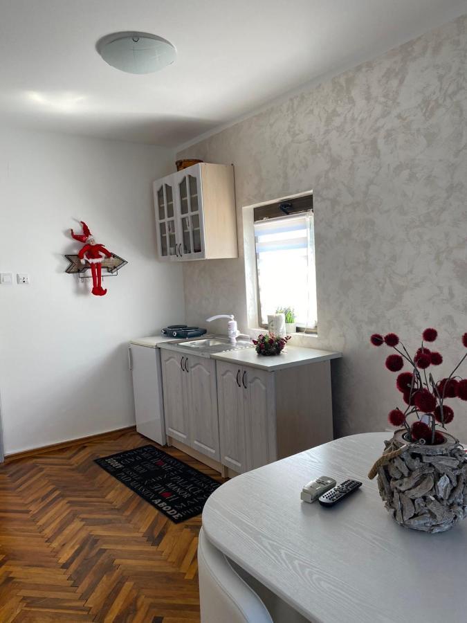 Guest House Cvoro تْشيرسيك نوفي المظهر الخارجي الصورة